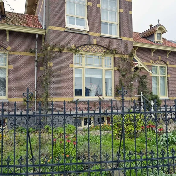 Image 10