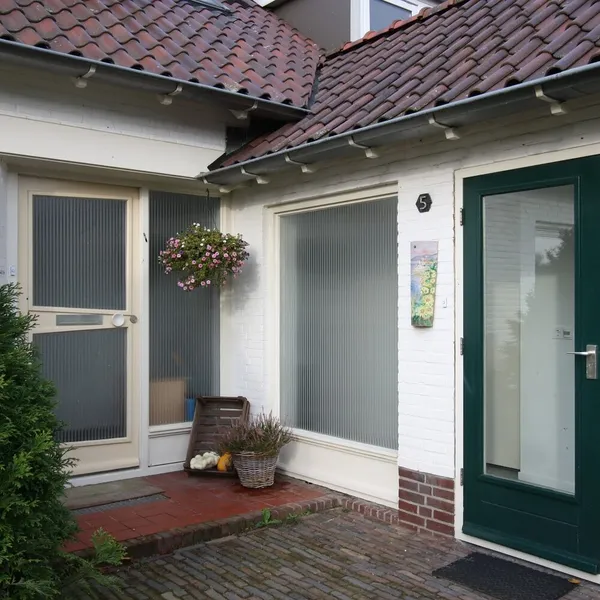 Image 7