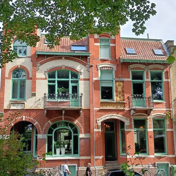Image 9