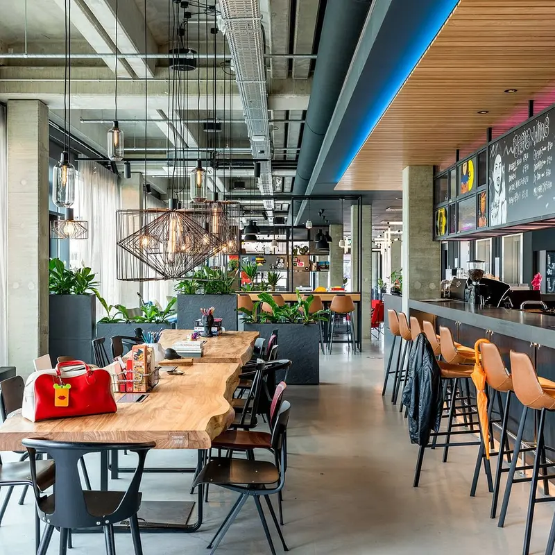 Moxy Utrecht in Utrecht