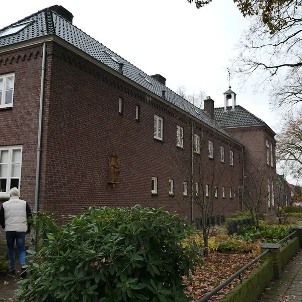 Image 8
