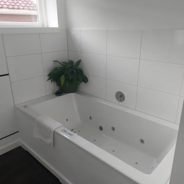 Image 9