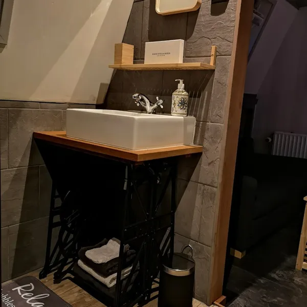 Image 10
