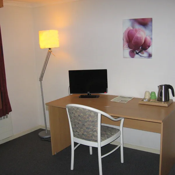Image 3