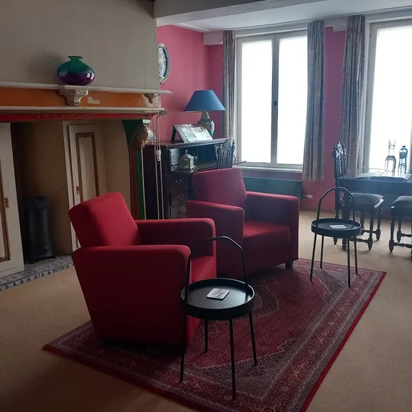 Image 7