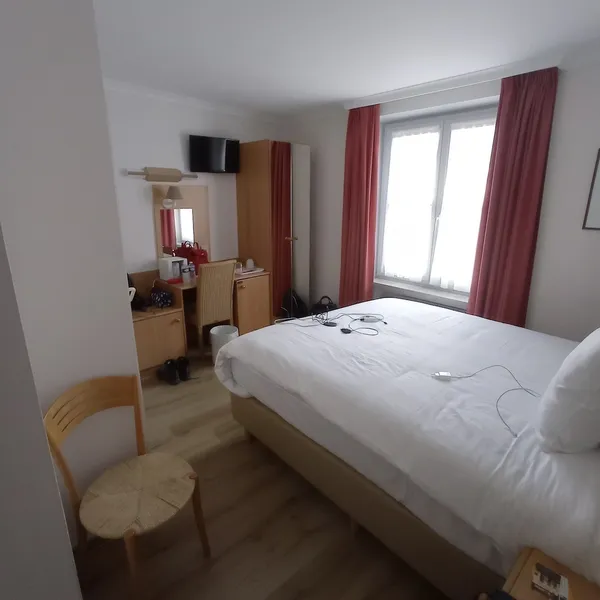 Image 7