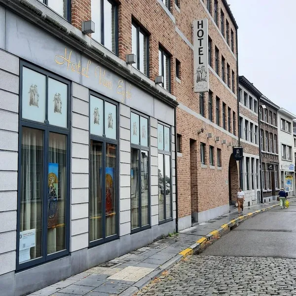 Image 4