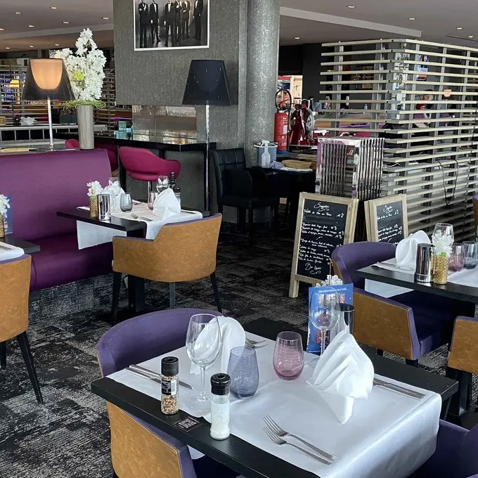 Van der Valk  Hotel Charleroi Airport in Charleroi