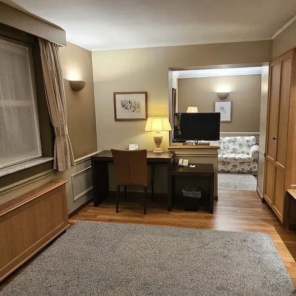 Image 5