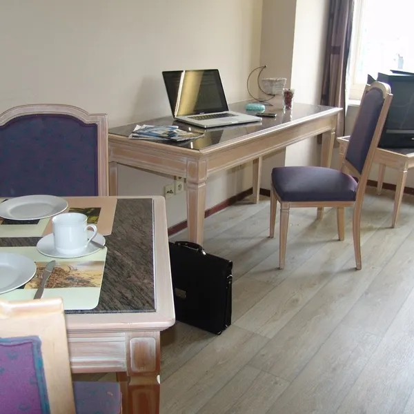 Image 7