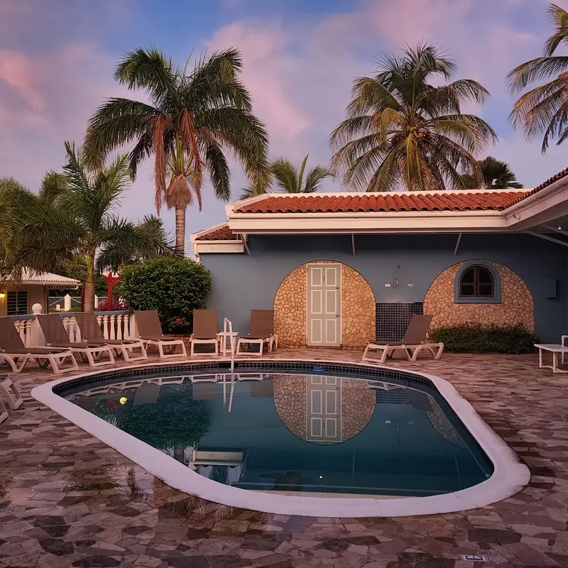 Bruce Bowker's Carib Inn