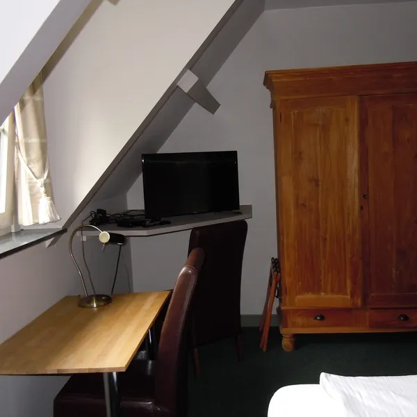 Image 10