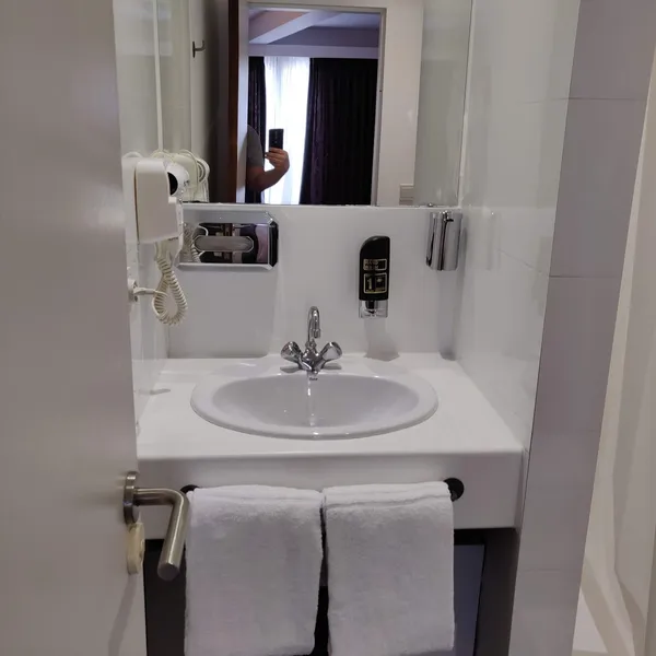 Image 7