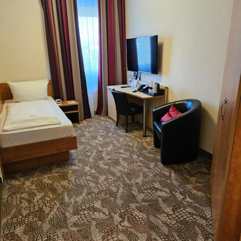 Image 3