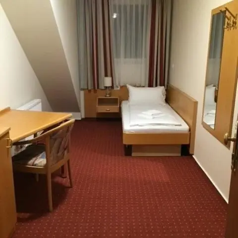 Image 10