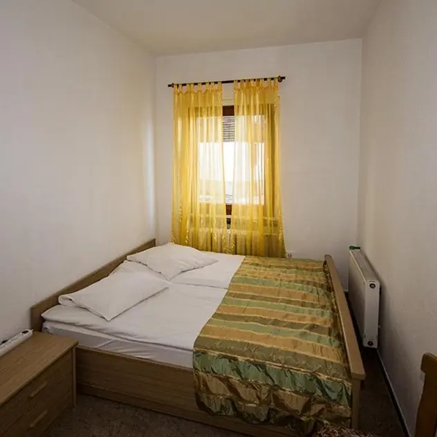 Image 10