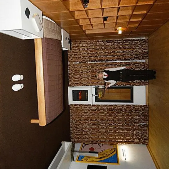 Image 10
