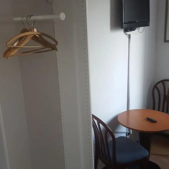 Image 7
