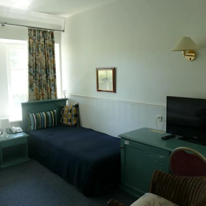 Image 7