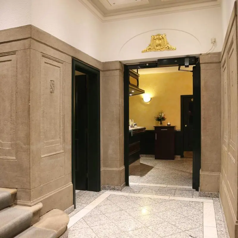 Image 10