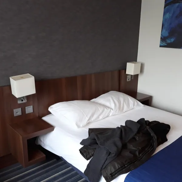 Image 3