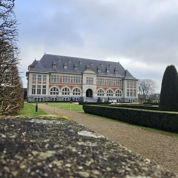 Image 4
