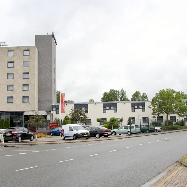 Image 4